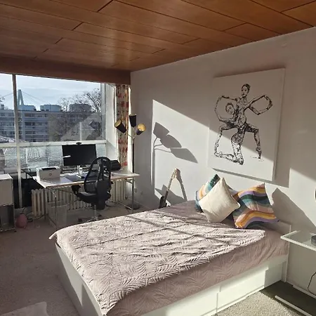 Penthouse Deutz Lanxess Arena Messe Heumarkt *