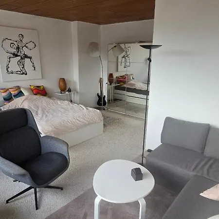 בית אירוח Penthouse Deutz Lanxess Arena Messe Heumarkt קלן