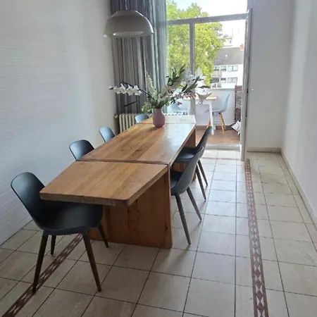 Penthouse Deutz Lanxess Arena Messe Heumarkt * Colonia