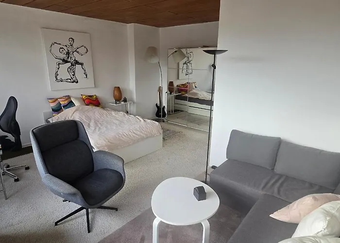 Проживание в семье Penthouse Deutz Lanxess Arena Messe Heumarkt Кёльн