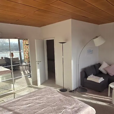 Проживание в семье Penthouse Deutz Lanxess Arena Messe Heumarkt Кёльн
