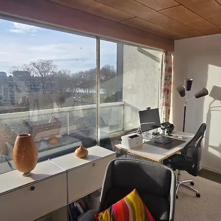 Проживание в семье Penthouse Deutz Lanxess Arena Messe Heumarkt *